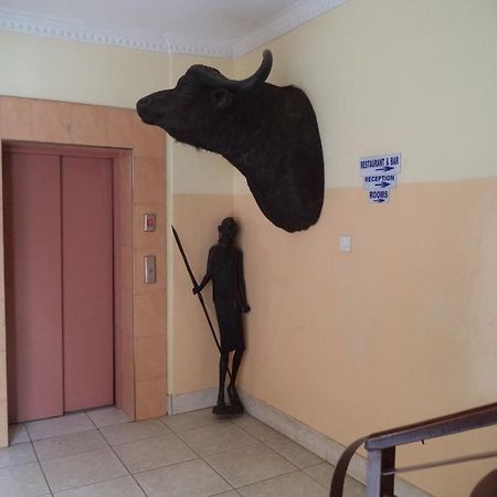 Arusha Tourist Inn Hotel Exteriör bild