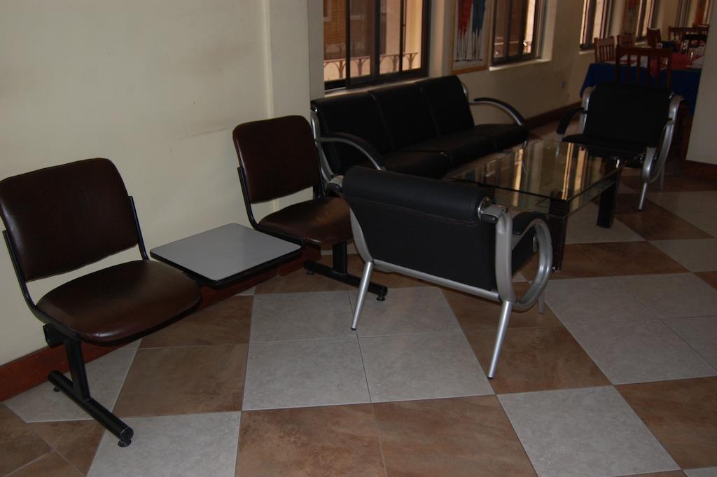 Arusha Tourist Inn Hotel Exteriör bild