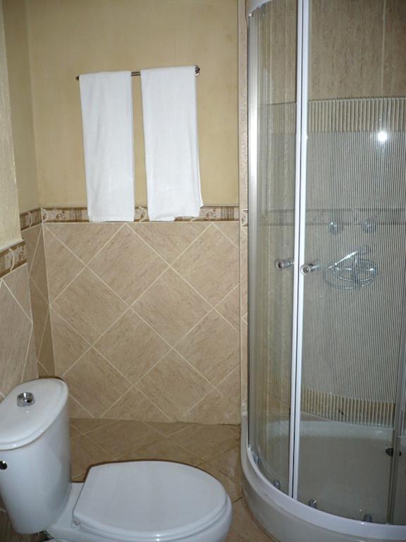 Arusha Tourist Inn Hotel Rum bild